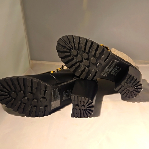 FOREVER21 Faux Leather & Faux Shearling Ankle Boots Black Women’s Size 7 (EU38) - Picture 7 of 16